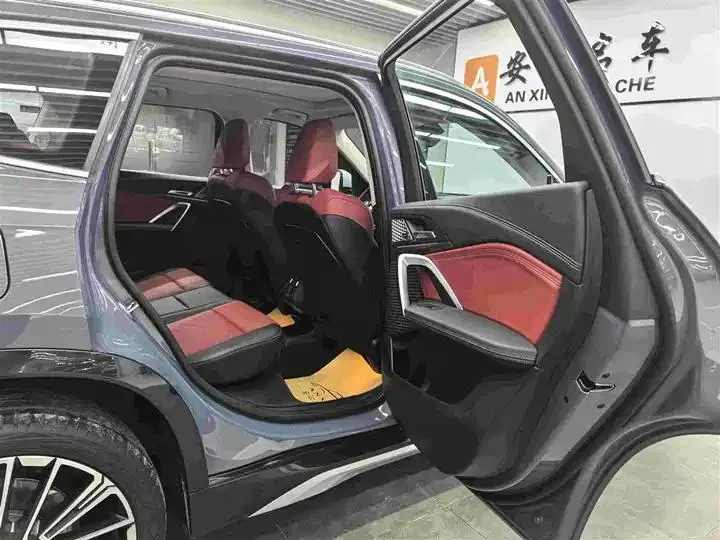 BMW X1 2023 xDrive25Li X Design Set 17