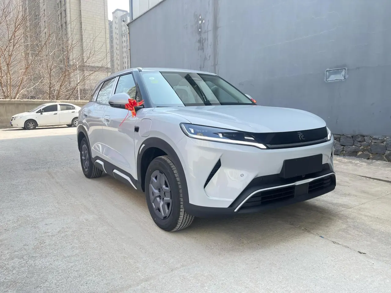 BYD 2025 Yuan UP Intelligent Driving Version, 401km Vitality Edition, Automatic Transmission 3