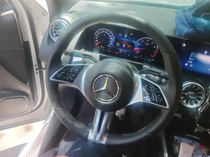 Mercedes Benz GLB 2024 GLB 220 Fashion 13