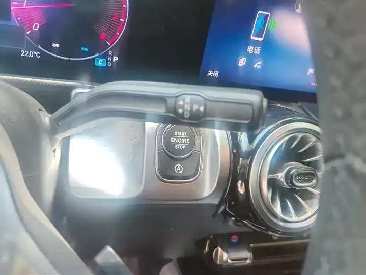 Mercedes Benz GLB 2024 GLB 220 Fashion 14