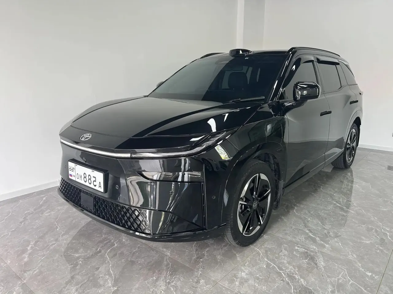 Open image lightbox: Toyota 2026 Platinum Intelligence 3X 520 Pro Laser Radar Edition Automatic Gear