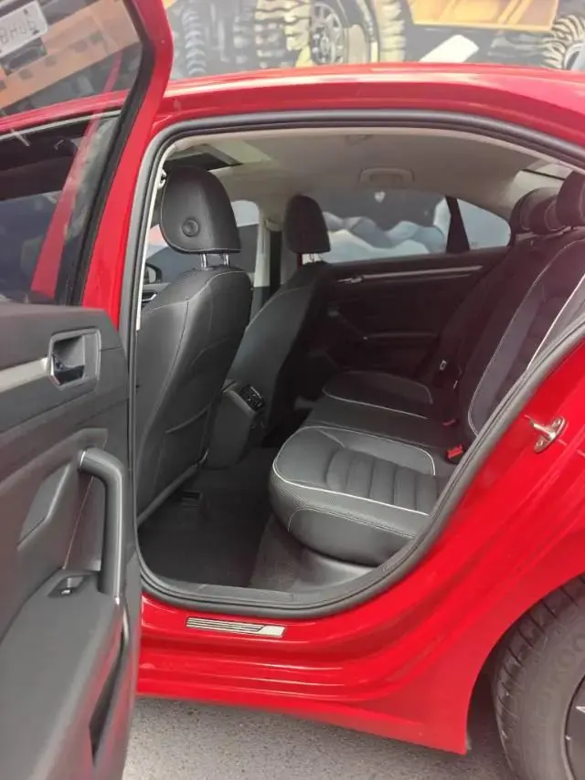 Ling Du 2021 280TSI DSG Deluxe Phantom Edition 5