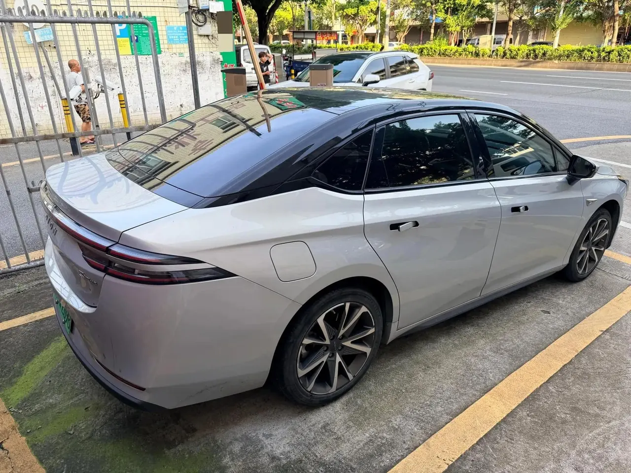 AION S Plus 2022 80 Technology Edition 5