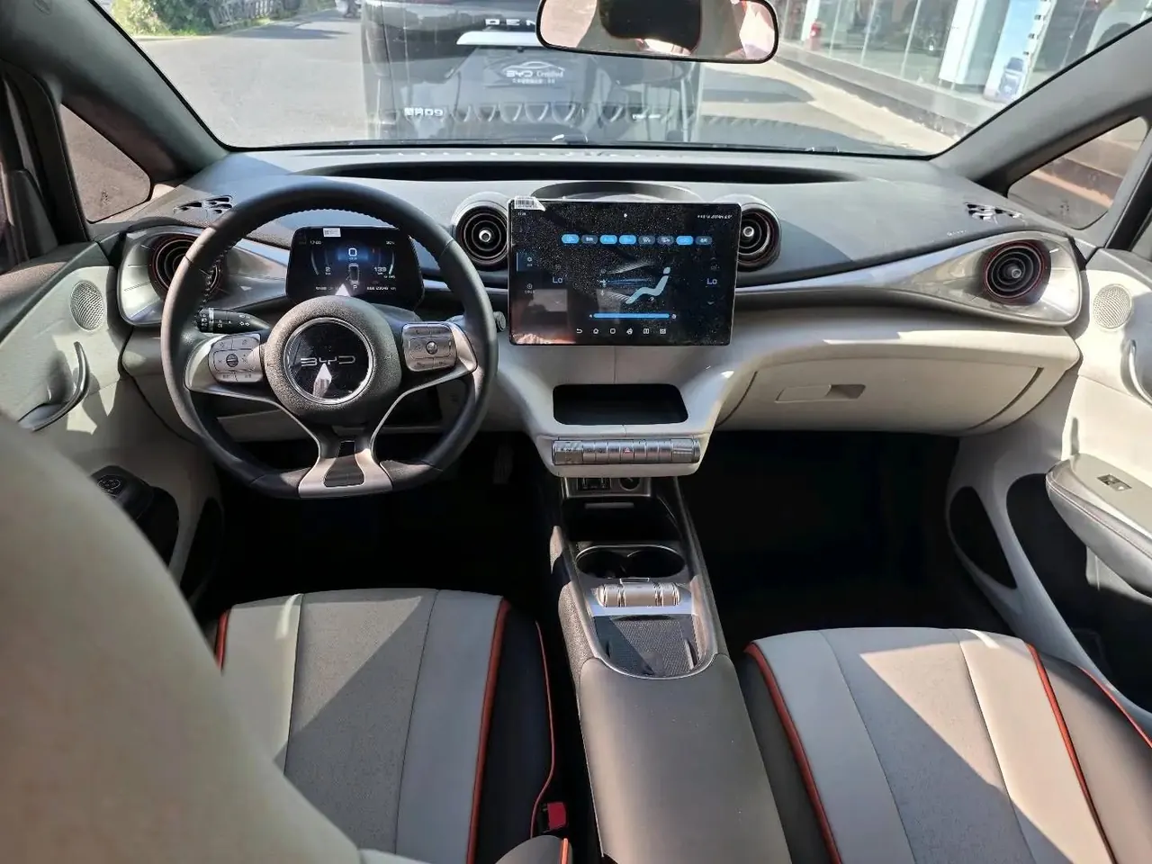 Dolphin 2021 405km Free Edition 7
