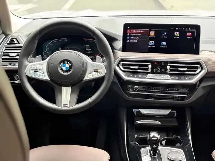 BMW X3 2022 xDrive30i Leading M Obsidian Night Suit 8