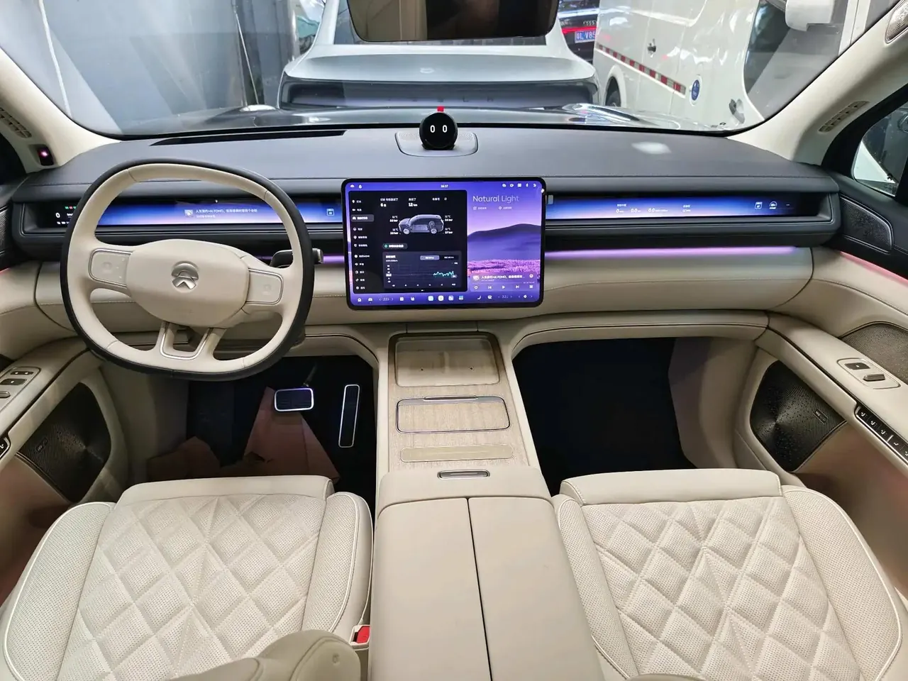 NIO 2026 ES8 6‑Seater Executive Luxury Edition Automatic Transmission 4
