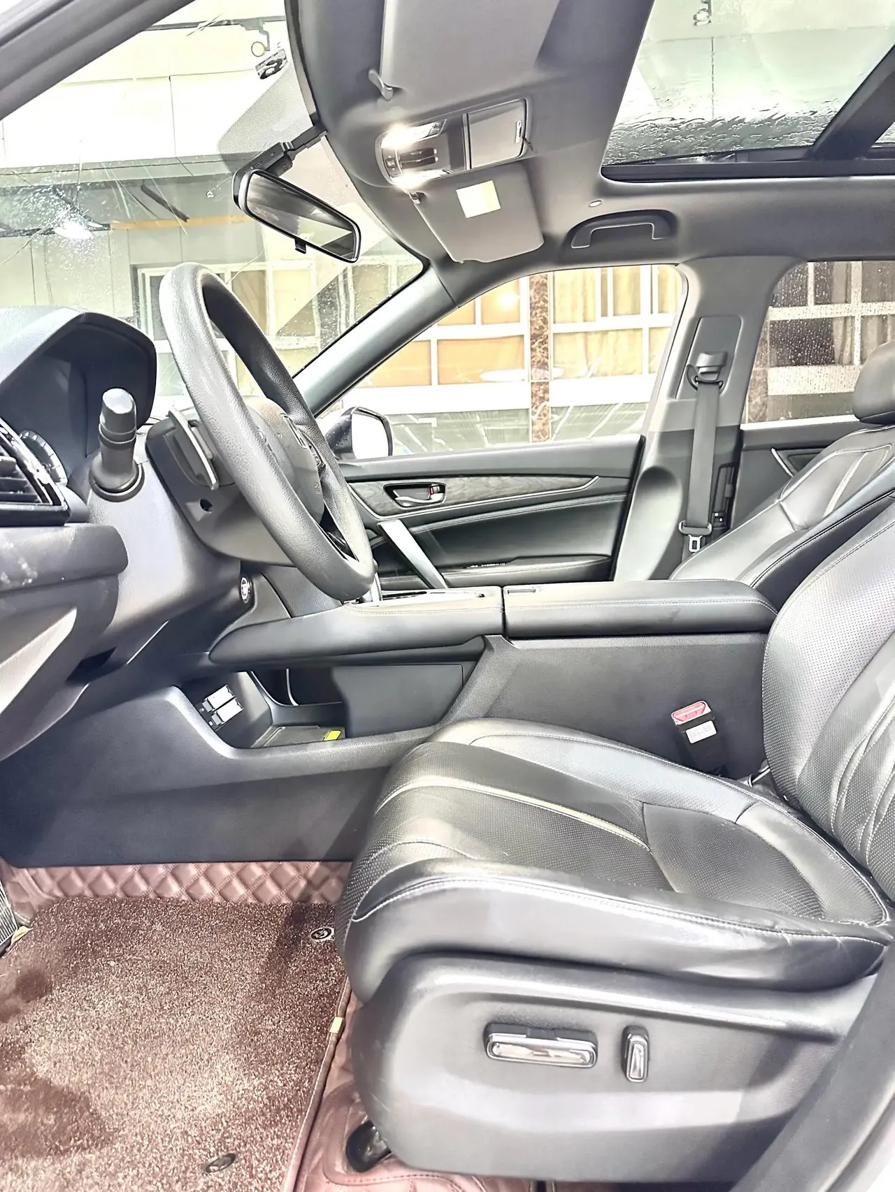 Honda UR-V 2020 240TURBO Two-Drive Pleasure Edition 3