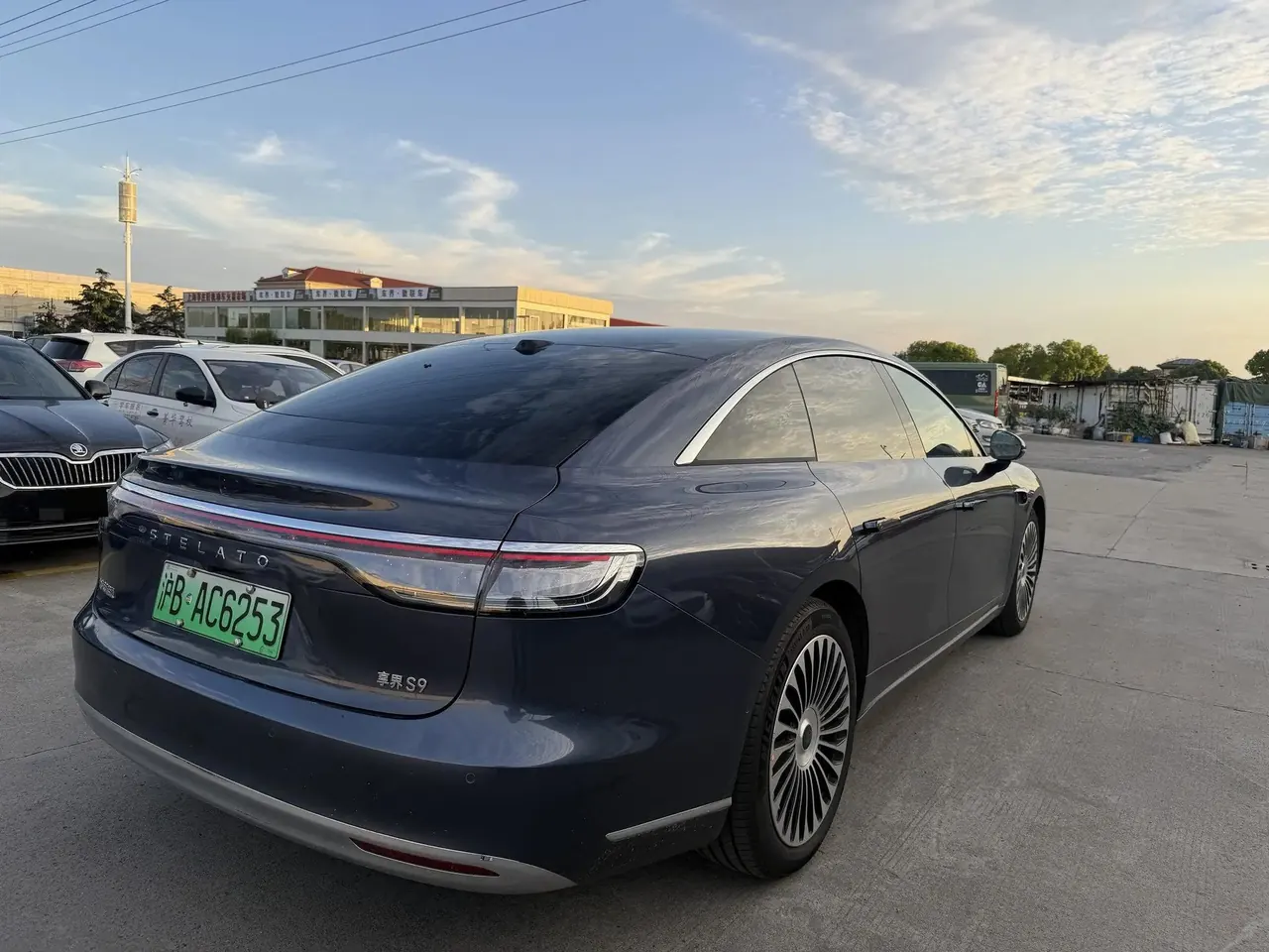 Luxeed 2026 S9 Ultra 4-wheel drive 100kWh automatic gear 6