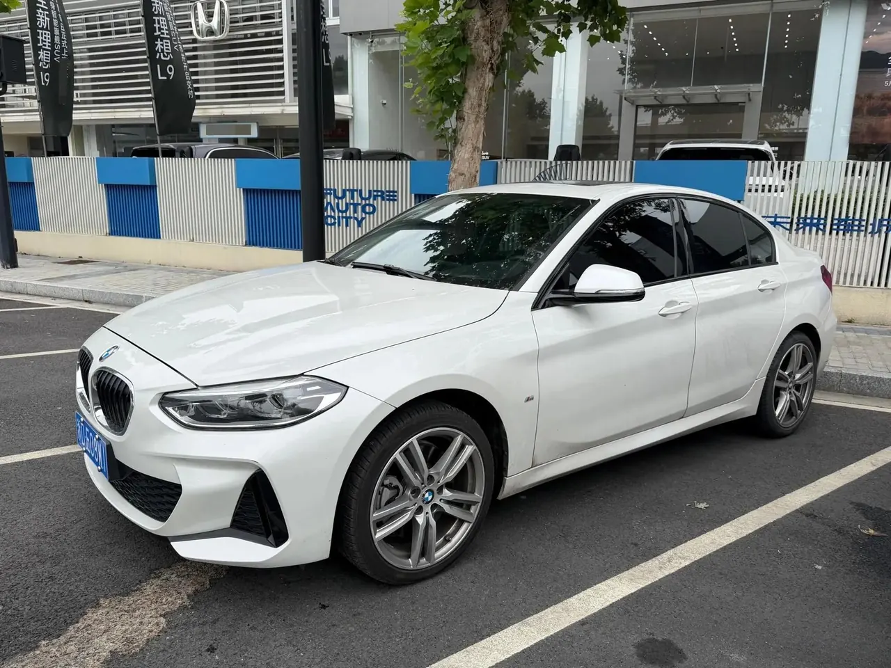 BMW 1 Series 2020 125i Leading M Sports Suit - View 1