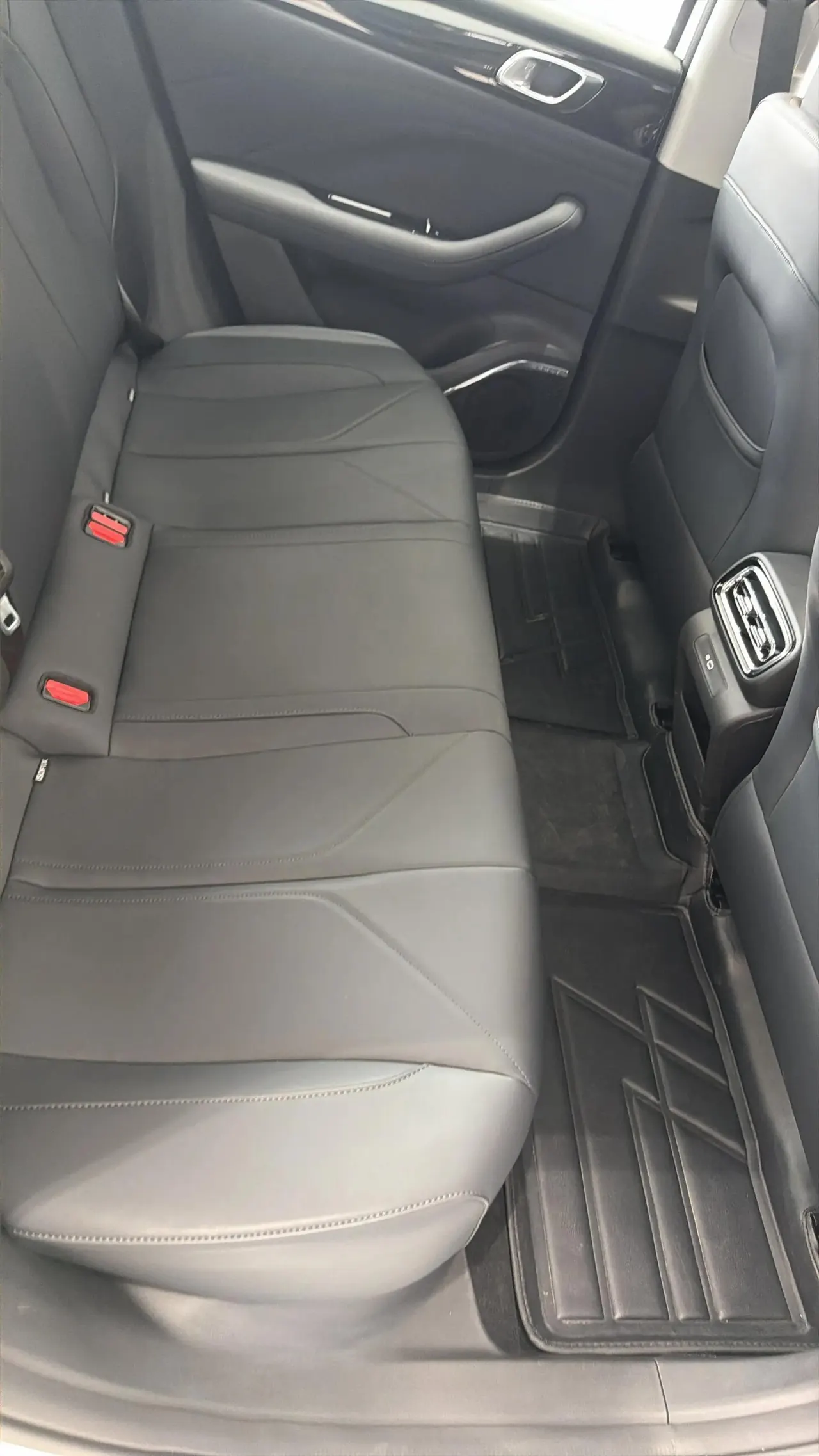 Geely Galaxy 2025 xingyao 6 EM-i 1.5 125km sailing version automatic gear 5
