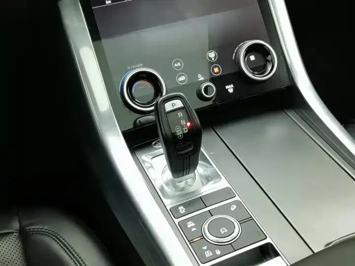 Range Rover Sport 2021 3.0 L6 SE 13