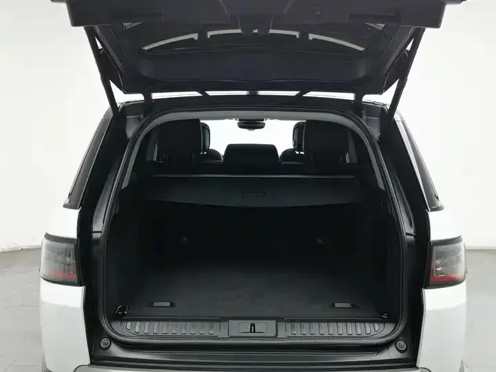 Range Rover Sport 2021 3.0 L6 SE 16