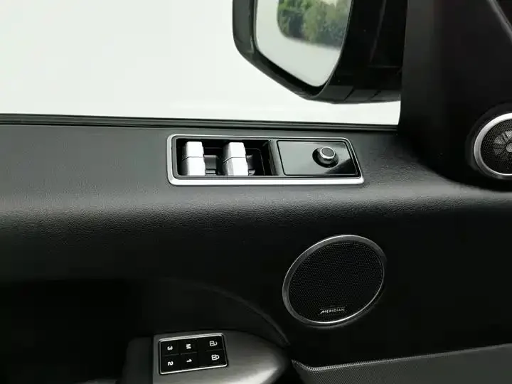 Range Rover Sport 2021 3.0 L6 SE 9