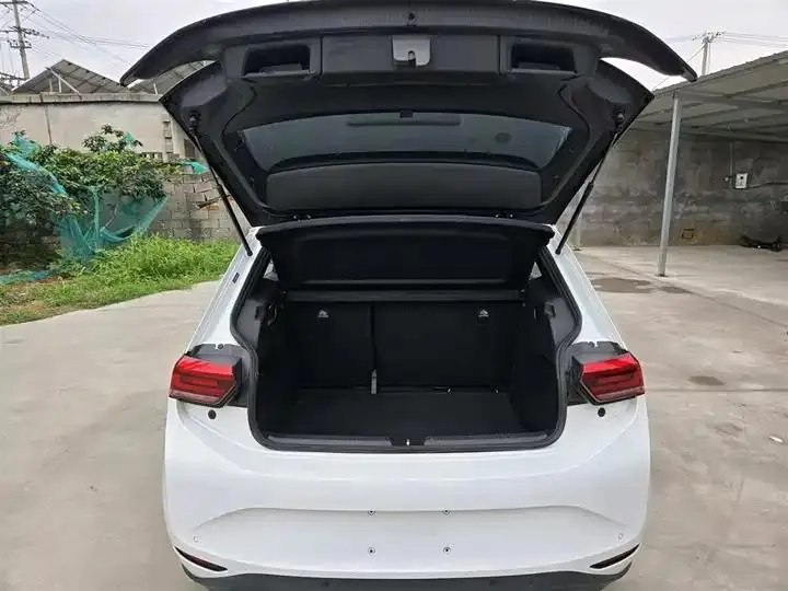 Volkswagen ID. 3 2024 Pure and Smart Edition 11