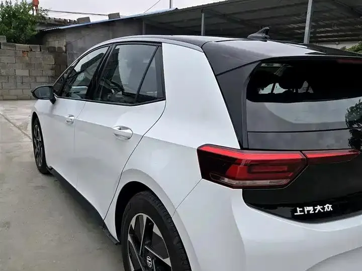 Volkswagen ID. 3 2024 Pure and Smart Edition 5