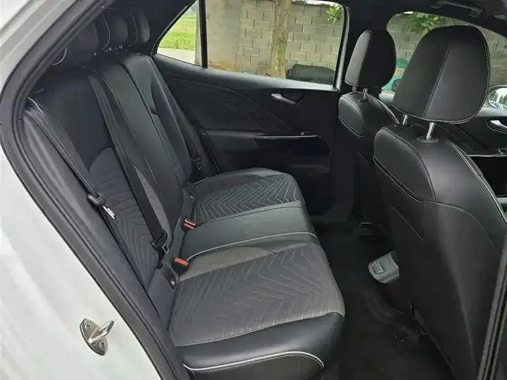 Volkswagen ID. 3 2024 Pure and Smart Edition 8