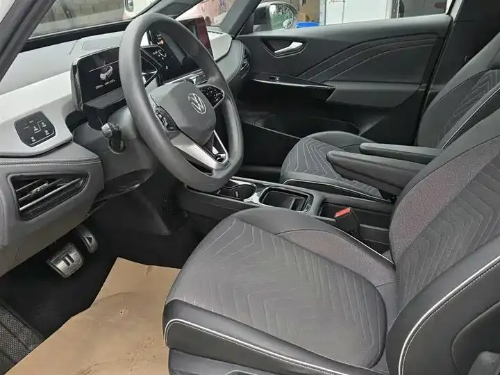 Volkswagen ID. 3 2024 Pure and Smart Edition 9