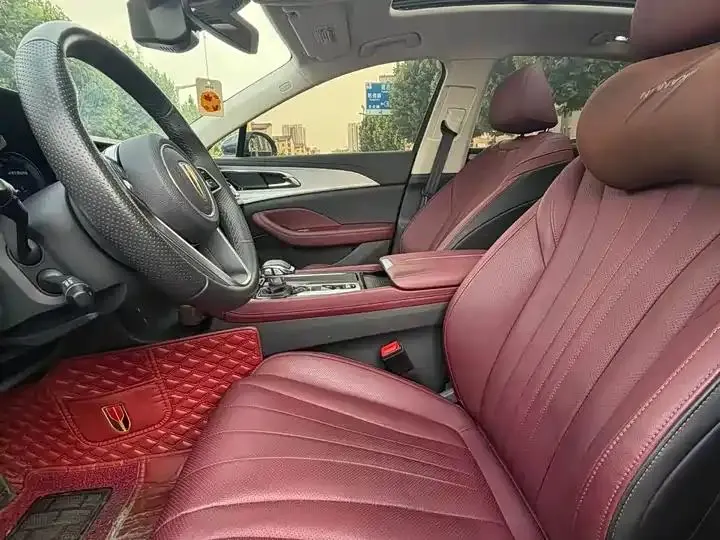 HongQi H5 2025 2.0T Auto Flag Chang Edition 4