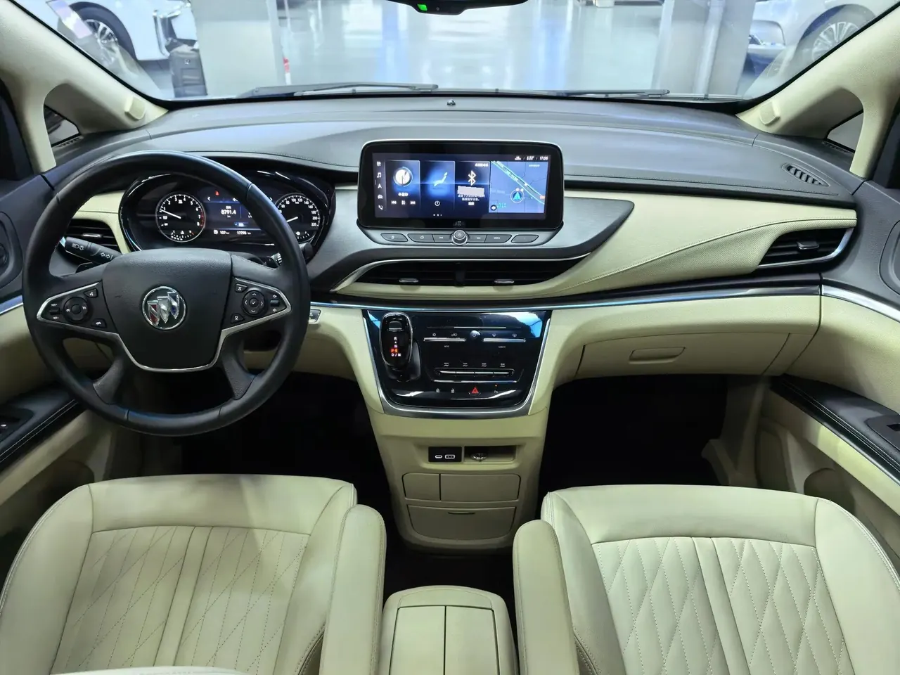 Buick GL8 2023 Land Business Class 652T Luxury Model 10