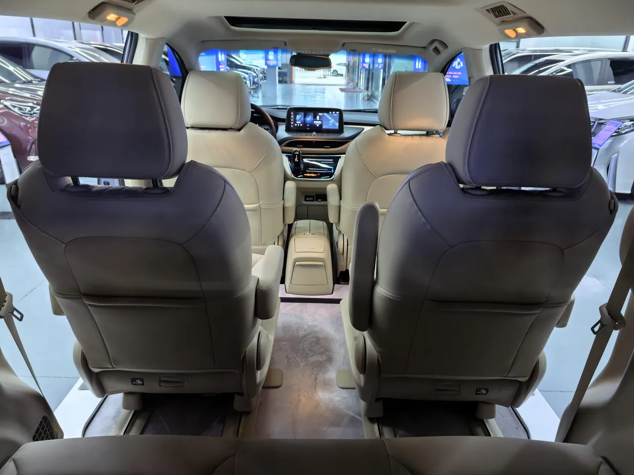 Buick GL8 2023 Land Business Class 652T Luxury Model 12