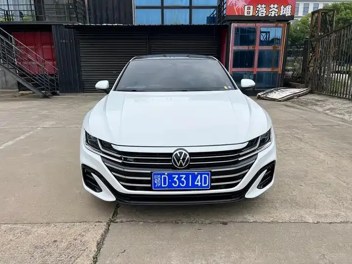 FAW-Volkswagen CC 2023 330TSI Glare Edition 2