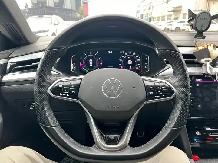 FAW-Volkswagen CC 2023 330TSI Glare Edition 5