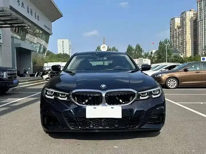 BMW 3 Series 2021 320Li M Sports Suit 2