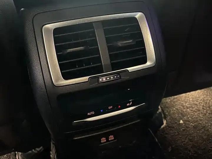 BMW X3 2023 xDrive30i Leading M Obsidian Night Suit 19