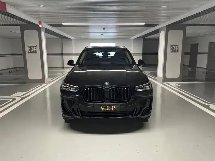 BMW X3 2023 xDrive30i Leading M Obsidian Night Suit 2
