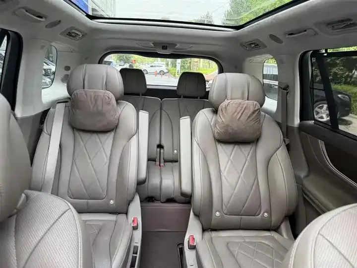AITO M9 2024 extended range Ultra version 42kWh 6-seat version 12