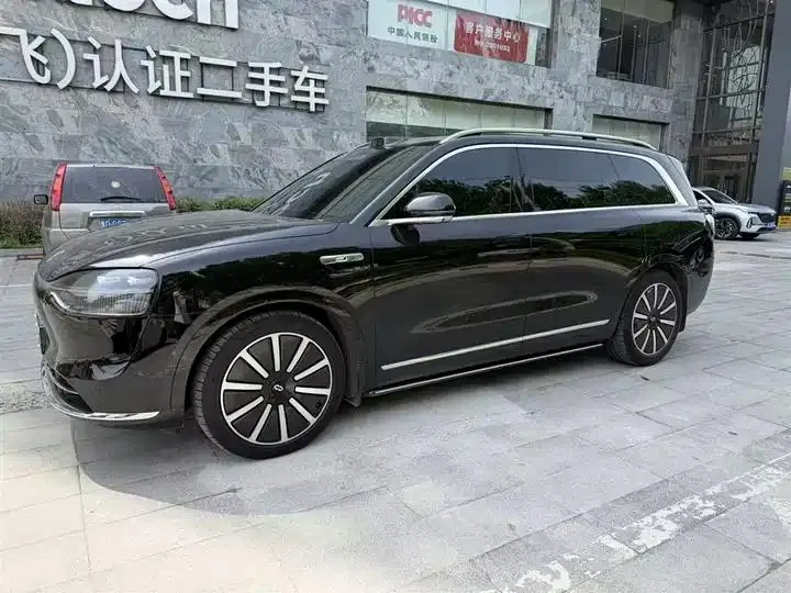 AITO M9 2024 extended range Ultra version 42kWh 6-seat version 2