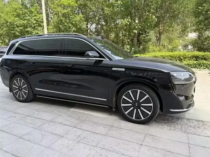 AITO M9 2024 extended range Ultra version 42kWh 6-seat version 3