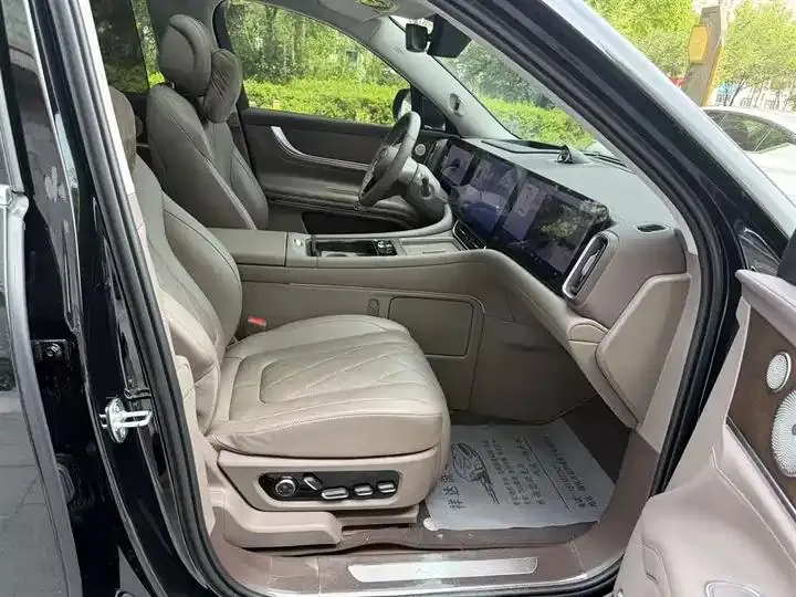 AITO M9 2024 extended range Ultra version 42kWh 6-seat version 8