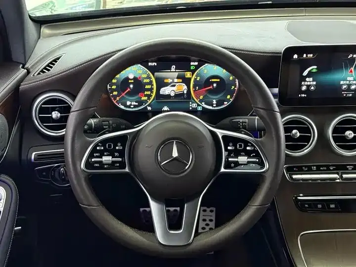 Mercedes Benz GLC 2021 model, GLC 300 L 4MATIC Sport version 10