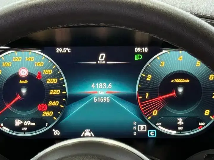 Mercedes Benz GLC 2021 model, GLC 300 L 4MATIC Sport version 11