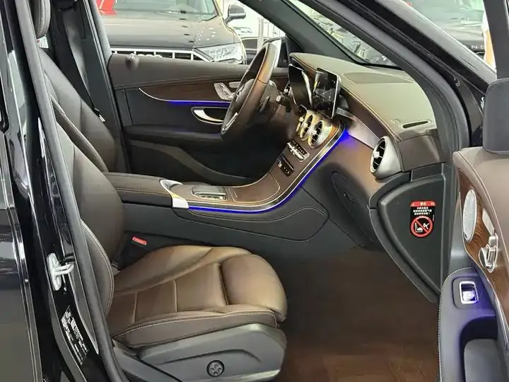 Mercedes Benz GLC 2021 model, GLC 300 L 4MATIC Sport version 12