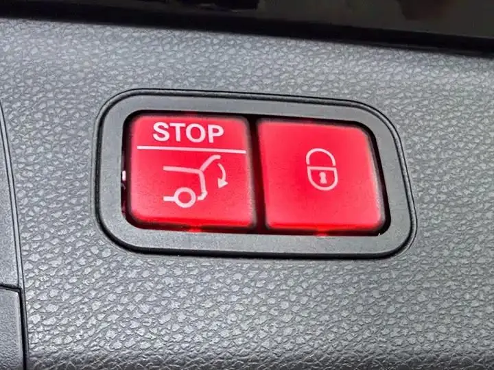 Mercedes Benz GLC 2021 model, GLC 300 L 4MATIC Sport version 15