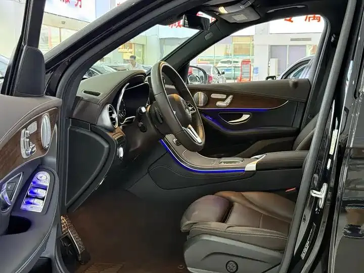 Mercedes Benz GLC 2021 model, GLC 300 L 4MATIC Sport version 4