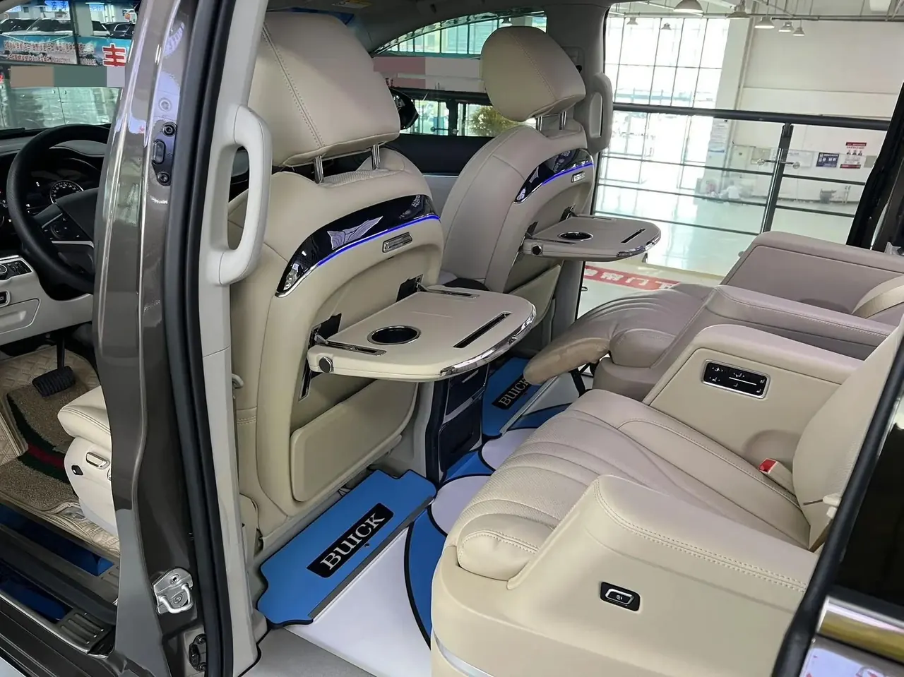 Buick GL8 2023 Model Land Business Class 652T Smart Enjoyment Version 9