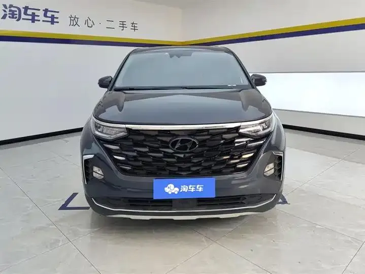 Custin 2021 270TGDi Prestige LUX 2