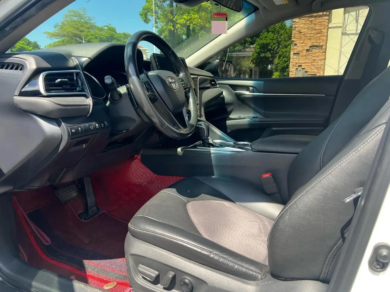 Camry 2022 2.0S Knight Edition 4