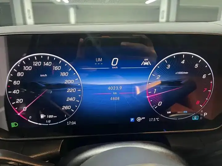 Mercedes Benz GLC 2025 GLC 300 L 4MATIC Dynamic 5-seat 12
