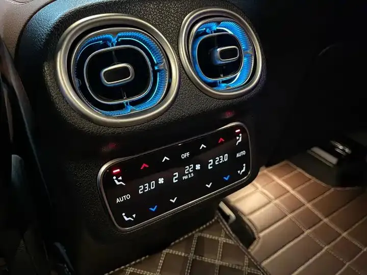 Mercedes Benz GLC 2025 GLC 300 L 4MATIC Dynamic 5-seat 18