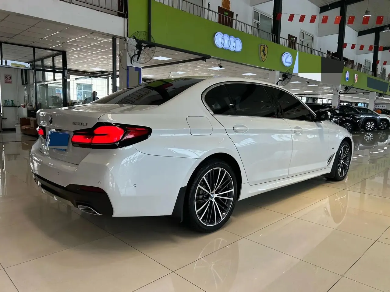 BMW 5 Series 2021 Modified 530Li xDrive M Sports Suit 8
