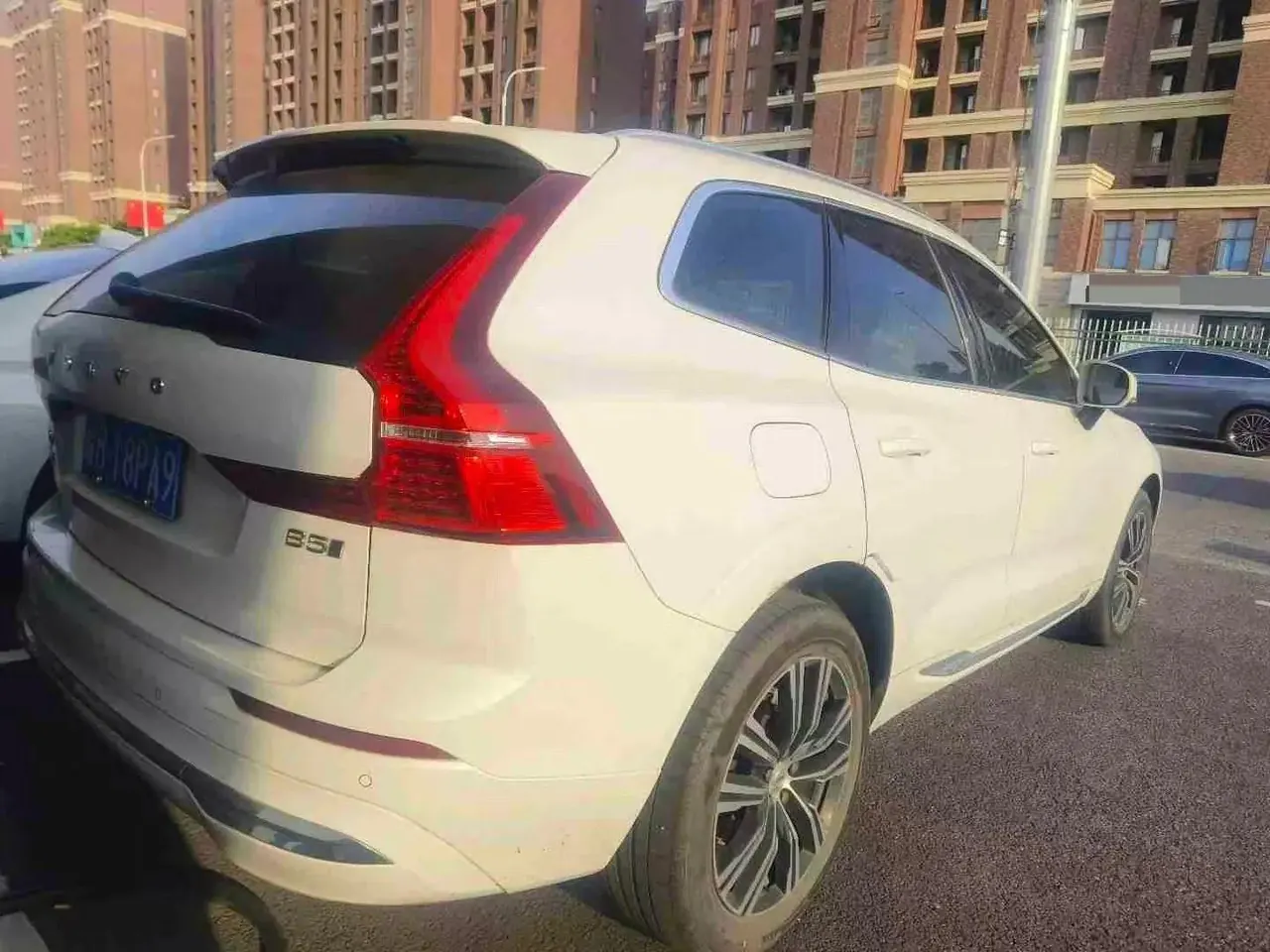 Volvo XC60 2022 B5 4WD Zhiyuan Deluxe Edition 4