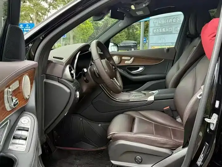 Mercedes Benz GLC 2021 model, GLC 300 L 4MATIC Sport version 4