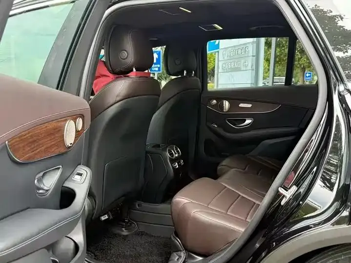 Mercedes Benz GLC 2021 model, GLC 300 L 4MATIC Sport version 5