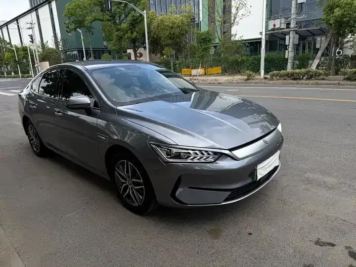 Qin PLUS 2024 Glory Edition EV 510KM Exceed 3