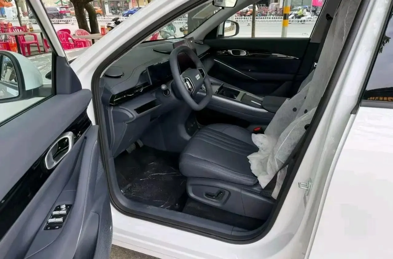 Geely Galaxy 2026 Model E5 530km Launch Edition Automatic 7