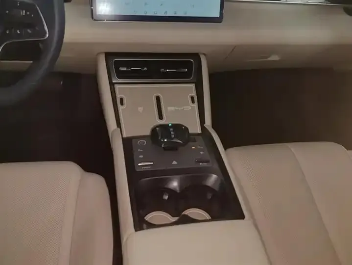 Qin L 2024 DM-i 120KM Exceed 16